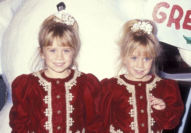 アシュレー・オルセンとメアリー＝ケイト・オルセンの双子姉妹（1991年12月1日撮影）