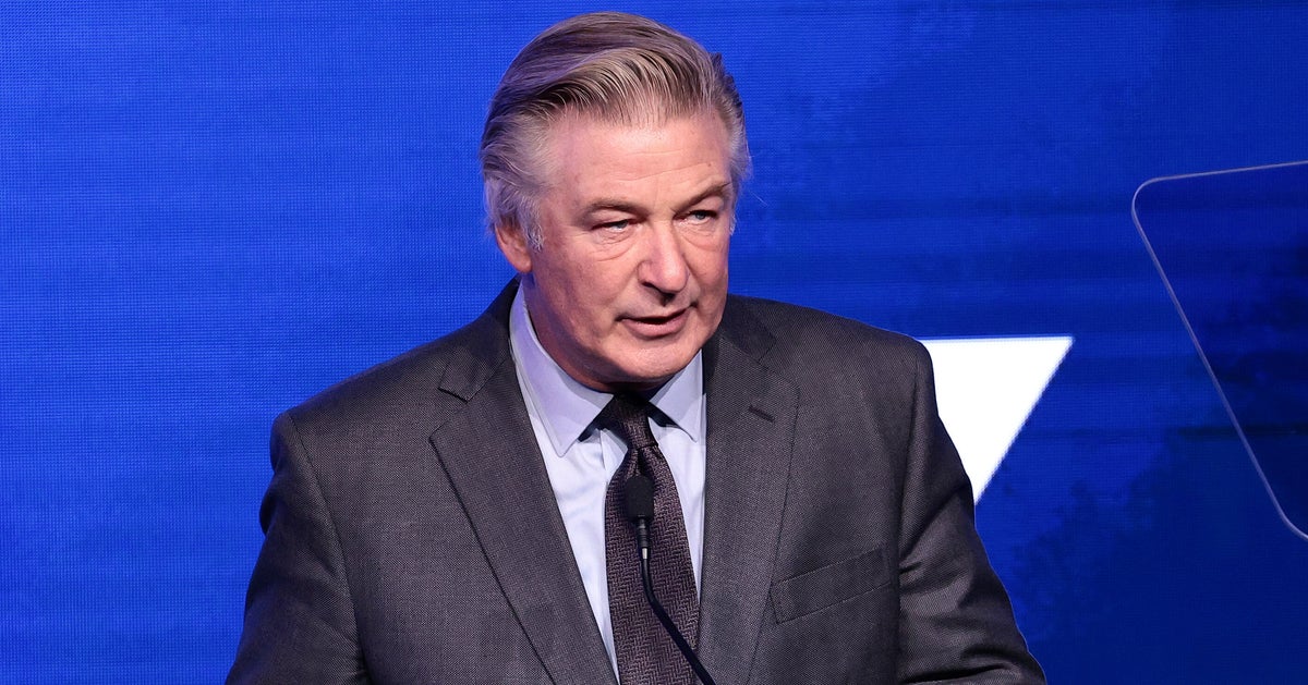 Alec Baldwin Settles With Halyna Hutchins’ Family After ‘Rust’ Shooting Alec Baldwin Settles With Halyna Hutchins’ Family After ‘Rust’ Shooting