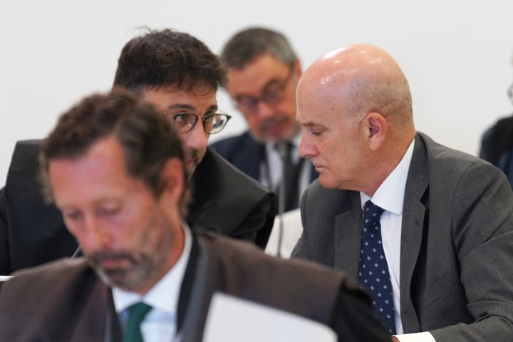 El macroproceso durará cerca de nueve meses y los dos acusados podrán ausentarse tras el interrogatorio.