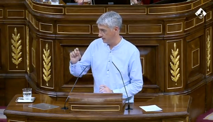 Oskar Matute en el Congreso.