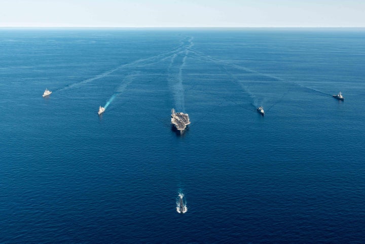El USS Ronald Reagan durante los ejercicios en el mar de Japón.