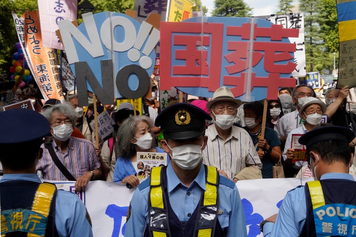 安倍元首相の国葬に反対する集会に集まった人たち（東京都千代田区の日比谷公園）＝2022年09月27日