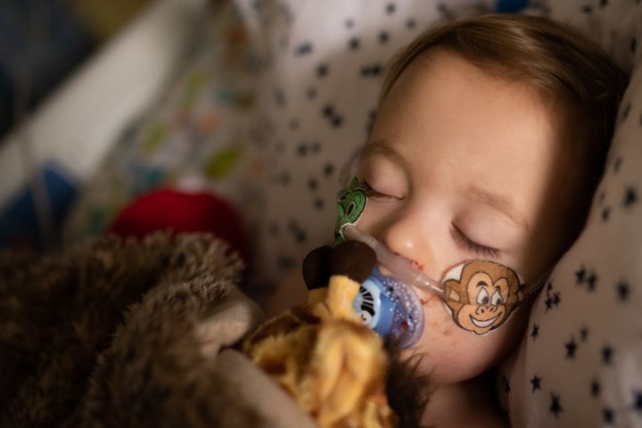 Toddler recovers in hospital from RSV.