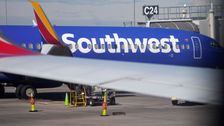 

    Pilot Sues Southwest After Colleague Exposed Himself, Watched Porn In Cockpit


