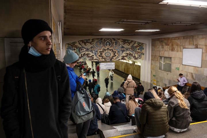 Υπόγειοι σταθμοί-καταφύγια στο Κίεβο 