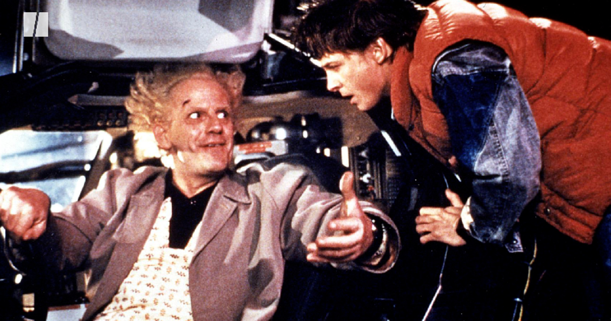 NextImg:'Back To The Future' Cast Reunites
