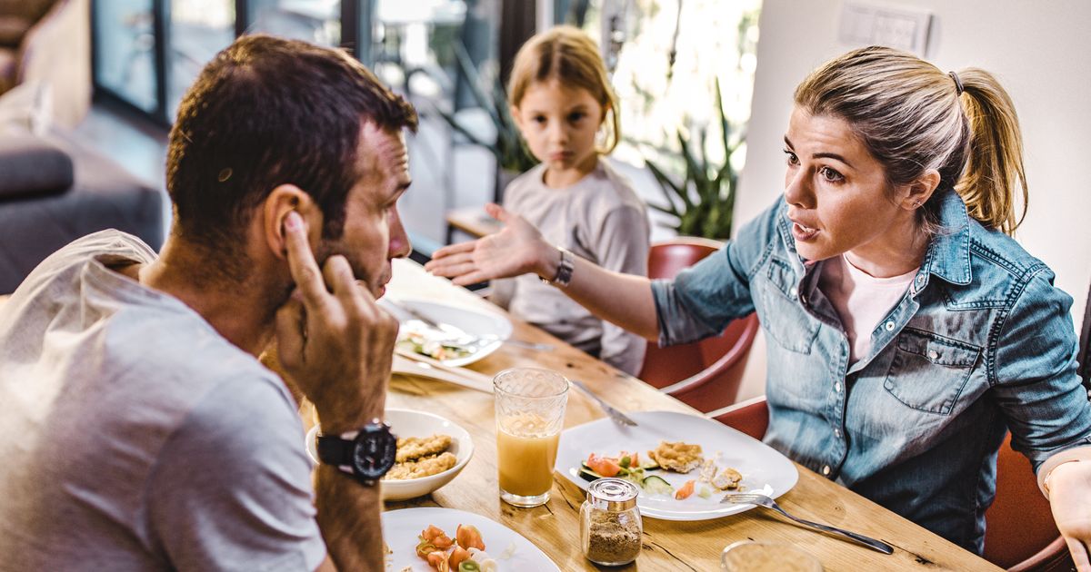 7 Relationship Mistakes That Parents Model To Their Kids