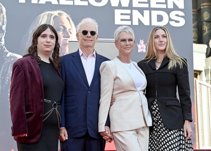 Jamie Lee Curtis Is The Proudest Mother With Her Daughters At Halloween Ends Premiere