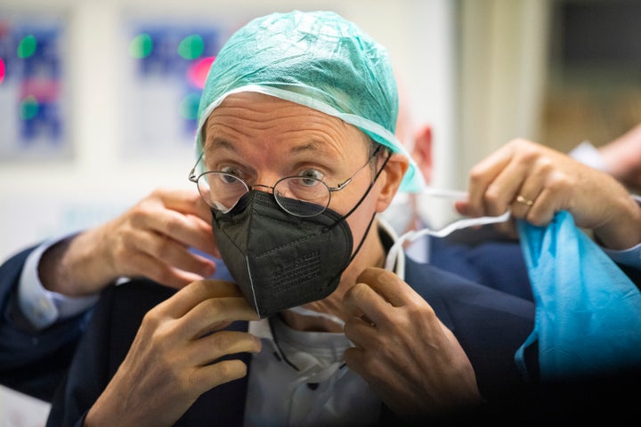 El ministro Karl Lauterbach, el pasado septiembre, en una visita al Hospital Hadassah de Jerusalén. 