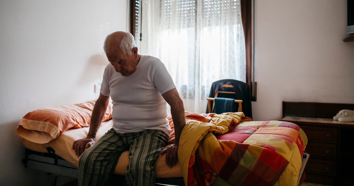 Meet The Retired OAPs Who Are Hunting For Jobs To Pay Their Bills - Vimarsana News
