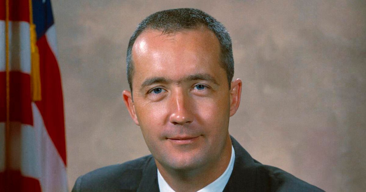 Astronaut James McDivitt Who Commanded Apollo 9 Mission Dead At 93 – HuffPost