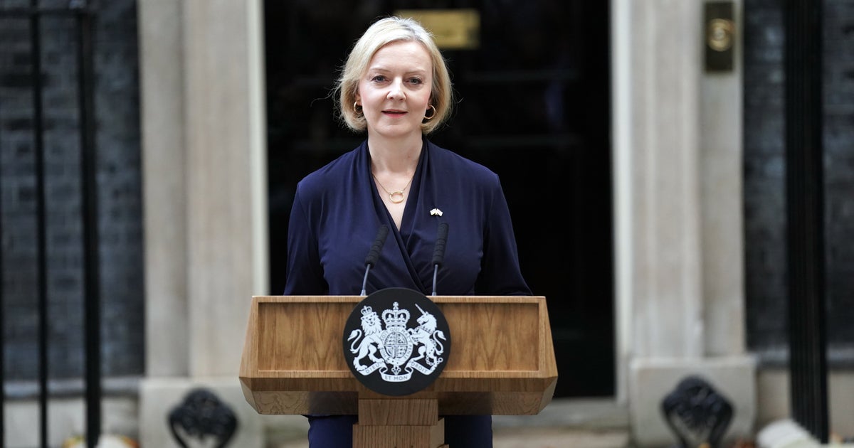 Liz Truss Resigns As UK's Fourth PM In 6 Years And Twitter Can't Help But Laugh - Vimarsana News