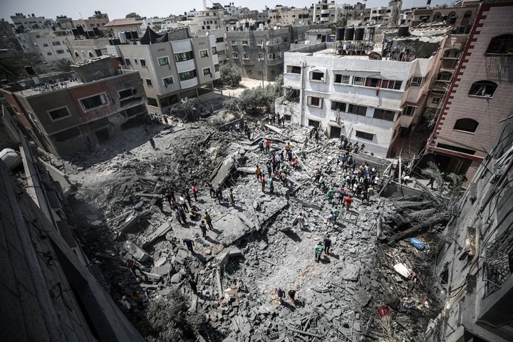 空爆によって破壊された建物＝パレスチナ自治区ガザ地区、2022年8月