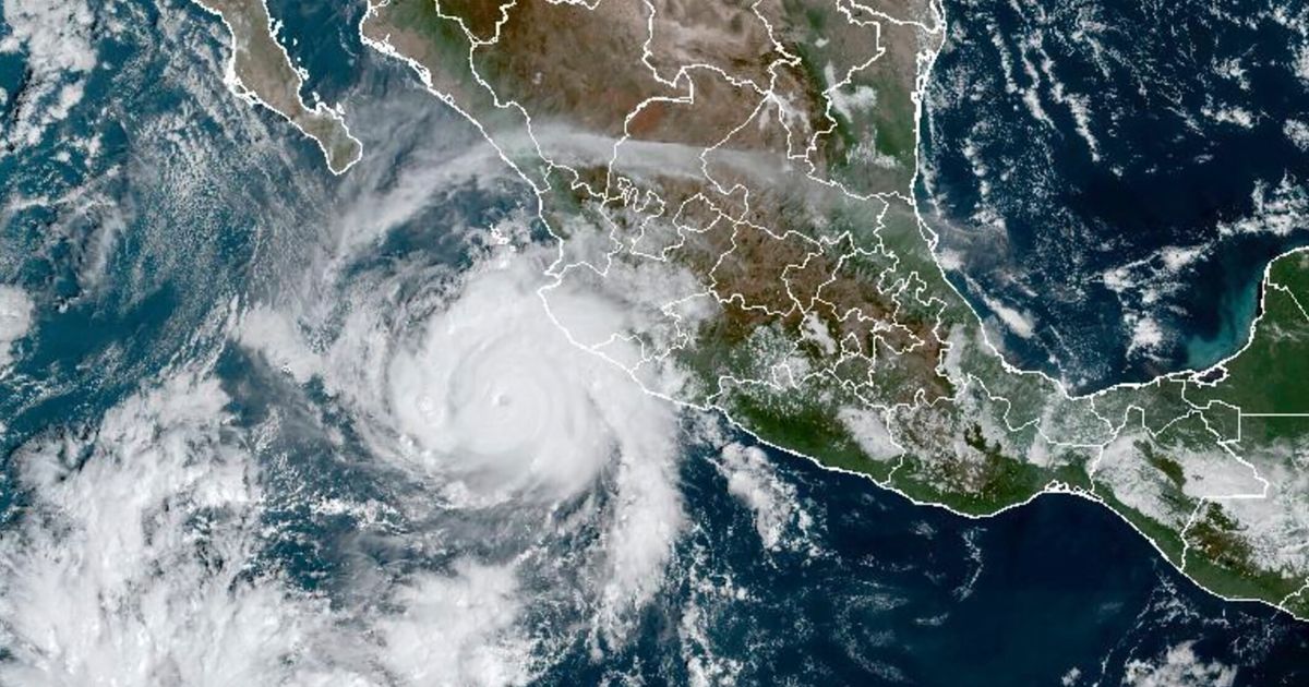 Hurricane Roslyn Makes Landfall In Mexico, Avoids Resorts