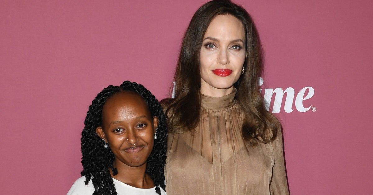 Angelina Jolie Makes Low-Key Appearance At Daughter’s HBCU Homecoming Angelina Jolie Makes Low-Key Appearance At Daughter’s HBCU Homecoming