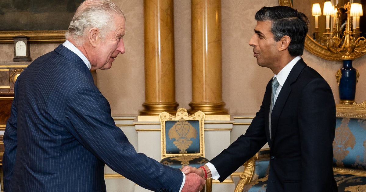 Rishi Sunak nommé Premier ministre britannique après avoir rencontré le roi Charles