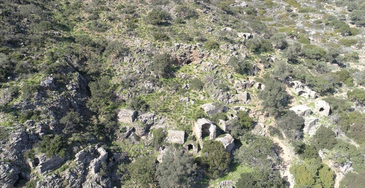 Αρχαία νεκρόπολη στον αρχαιολογικό χώρο της Λισού