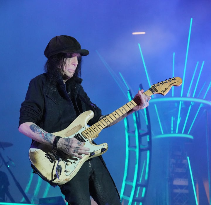 M tley Cr e Guitarist Mick Mars Retires From Touring With Band M tley Cr e Guitarist Mick Mars Retires From Touring With Band