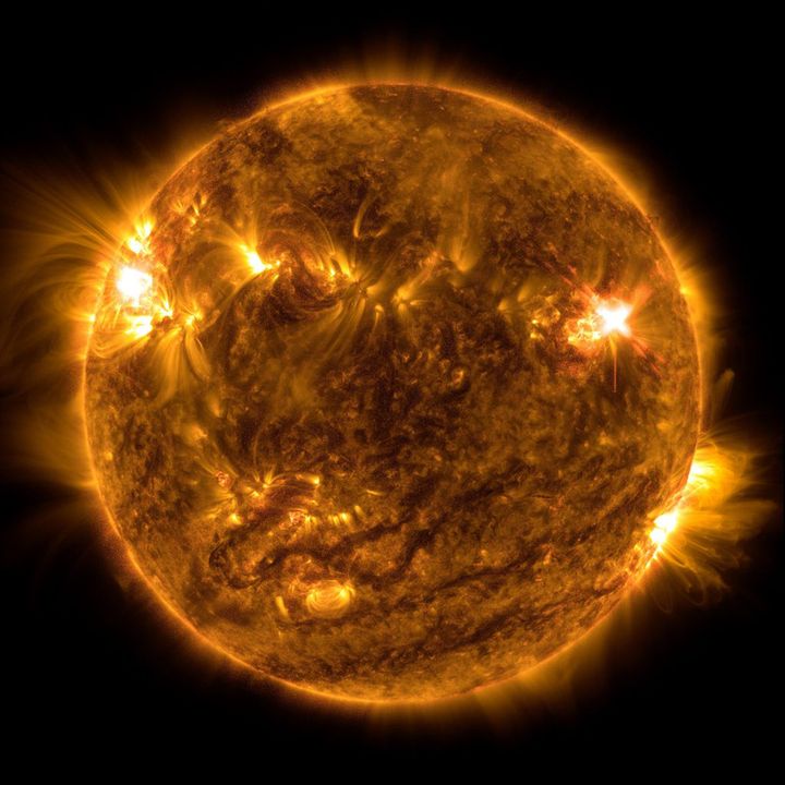 Η φωτογραφία της NASA έχει προκαλέσει σωρεία σχολίων στο διαδίκτυο, με πολλούς να παρομοιάζουν την εικόνα με μια κολοκύθα του Halloween, ένα λιοντάρι ακόμα και τον ήλιο που εμφανίζονται στην παιδική σειρά "Teletubbies".