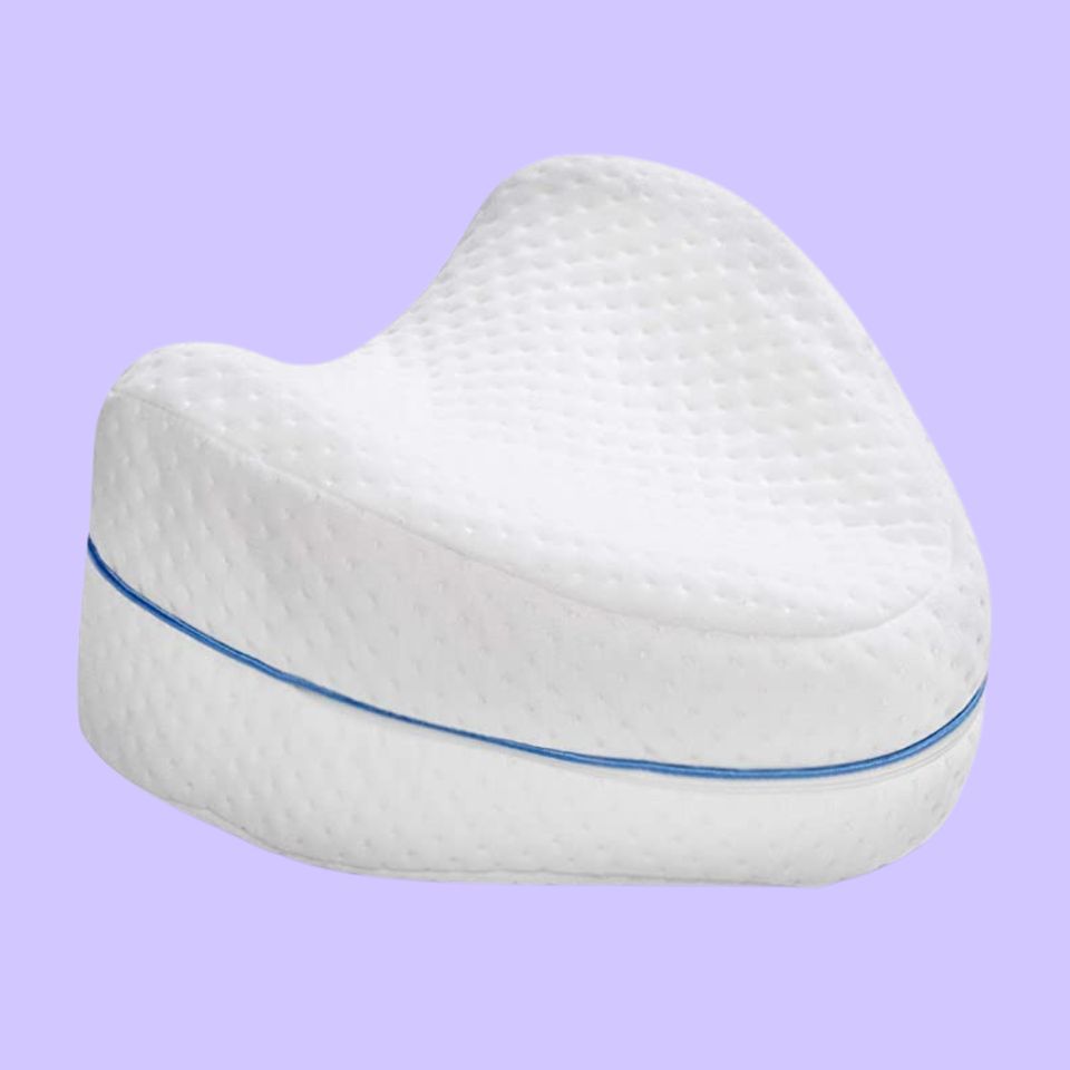 A Knee Pillow for Back Sleepers • Wedge Pillow Blog