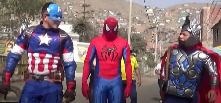 Ο Spiderman, ο Captain America, ο Thor και η Black Widow συμμετείχαν σε μια επιχείρηση με την ονομασία «Marvel», η οποία είχε στόχο ένα συγκεκριμένο σπίτι στη γειτονιά San Juan de Lurigancho στη Λίμα.