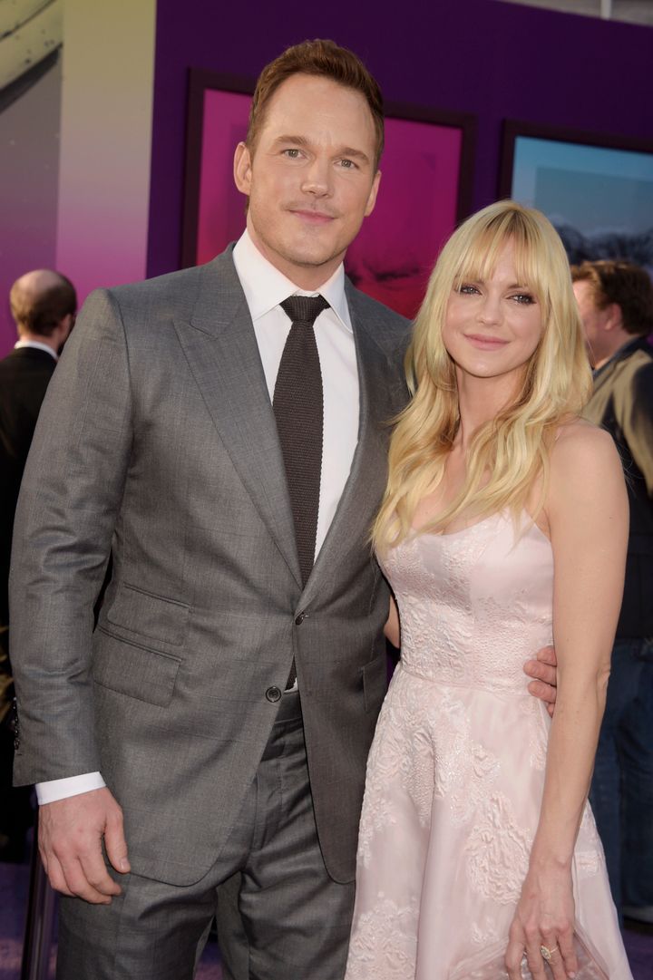 Chris and Anna at a premiere in 2017