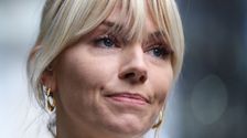 

    Sienna Miller Says 'Powerful' Broadway Exec Told Her To 'F**k Off' For Wanting Equal Pay

