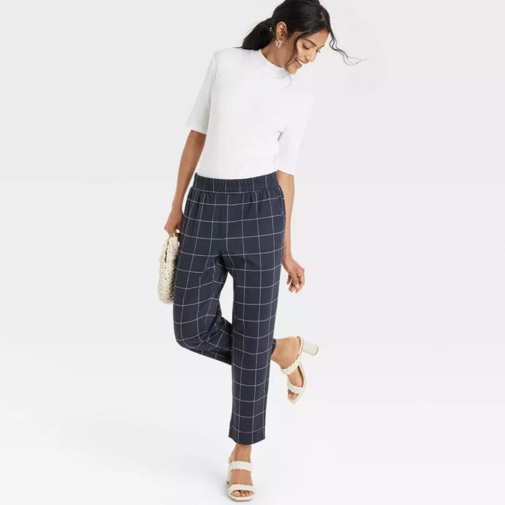 WOMEN EZY ANKLE-LENGTH PANTS, BLACK  Uniqlo women outfit, Ankle length  pants, Creative work outfit