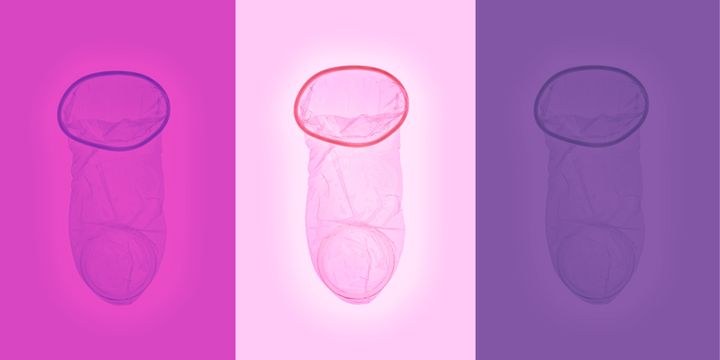 Preservativos femeninos en varios tonos.