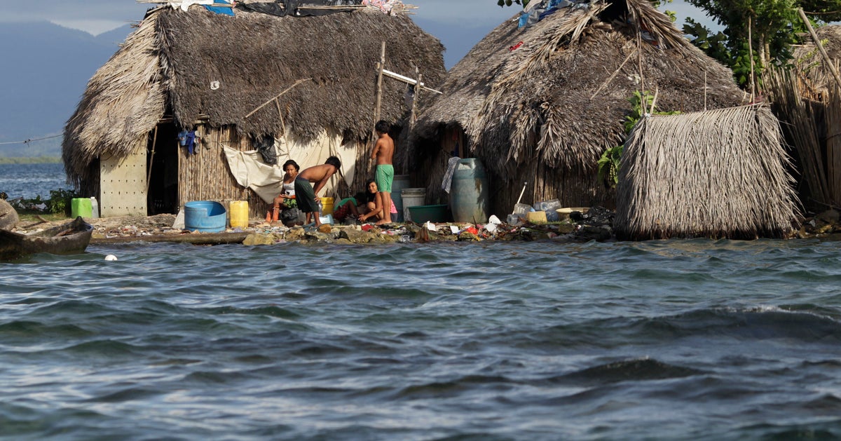 100-Year-Old Community Forced To Move As Caribbean Island Sinks 100-Year-Old Community Forced To Move As Caribbean Island Sinks