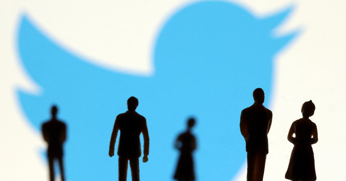 Days After Laying Off Half The Company, Twitter Asks Some Employees To Come Back Days After Laying Off Half The Company, Twitter Asks Some Employees To Come Back