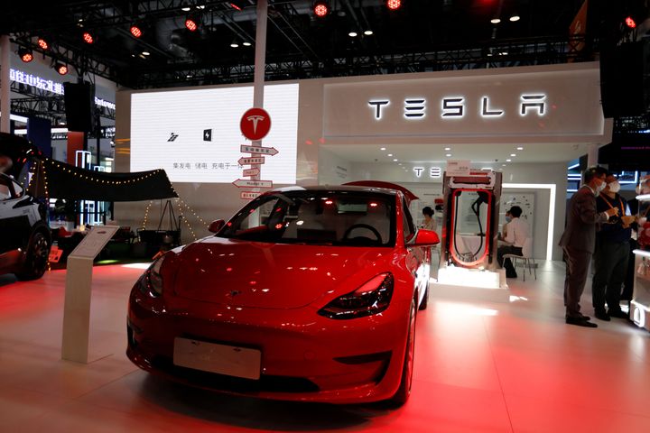 A Tesla Model 3 electric vehicle (EV) is displayed at the China International Fair for Trade in Services (CIFTIS) in Beijing, China September 1, 2022. REUTERS/Florence Lo