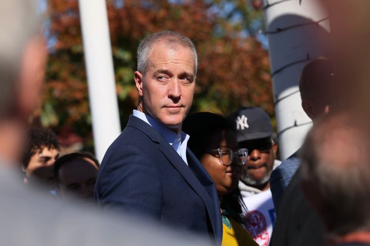 Rep. Sean Maloney (D) currently represents New York’s 18th District, but after redistricting, he chose to run in the now-bluer 17th.