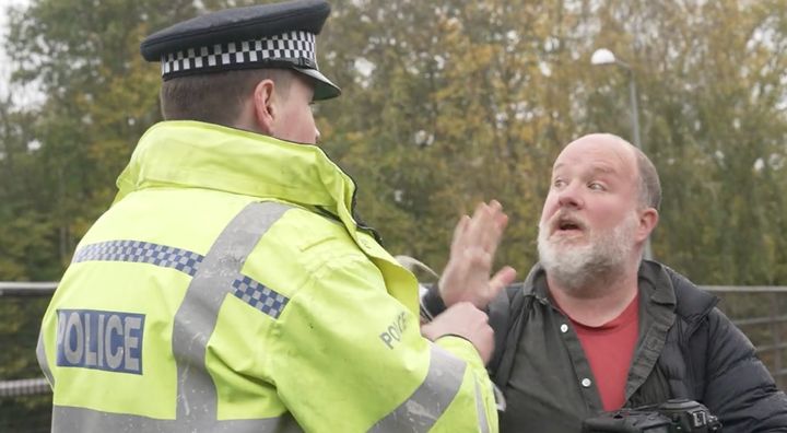 A press photographer Rich Felgate tweeted out a video showing police arresting him for documenting Just Stop Oil protests