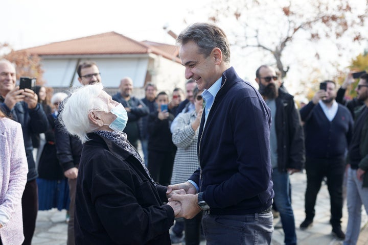 Στιγμιότυπο από την επίσκεψη του Κυριάκου Μητσοτάκη στην Πιερία