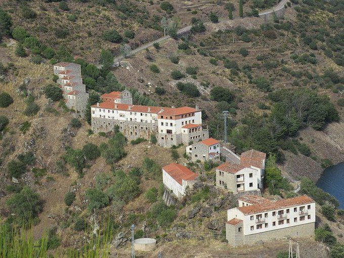 To χωριό Σάλτο ντε Κάστρο κοντά στα σύνορα της Ισπανίας με την Πορτογαλία είναι ακατοίκητο εδώ και 30 χρόνια