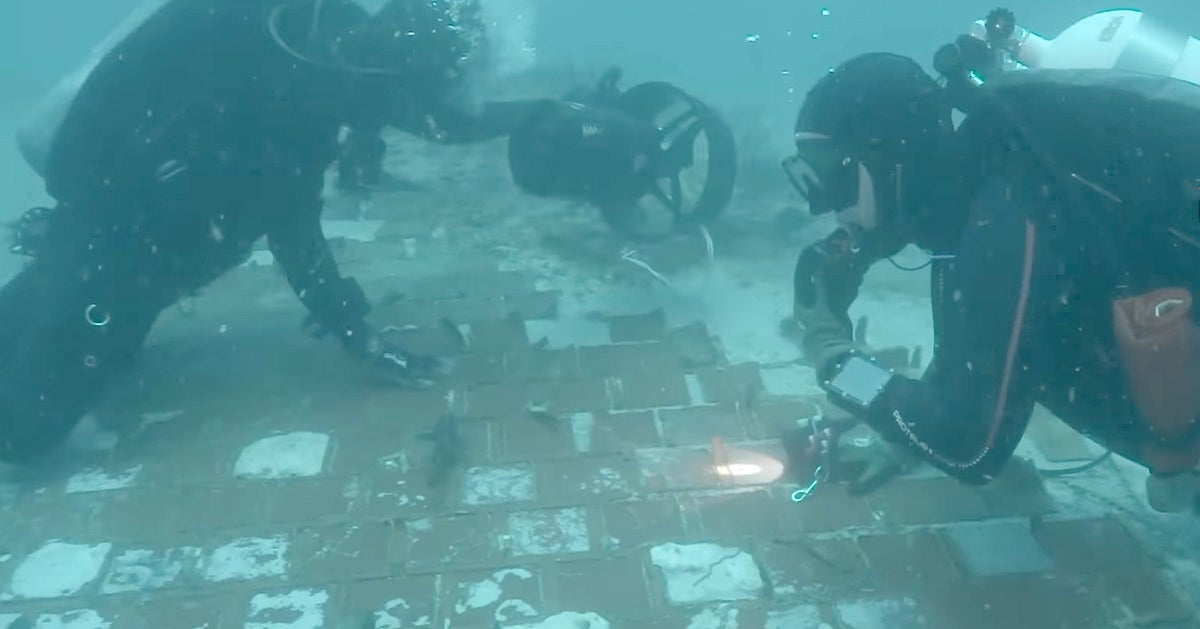 Bermuda Triangle Expedition Discovers Large Piece Of Space Shuttle Challenger Bermuda Triangle Expedition Discovers Large Piece Of Space Shuttle Challenger