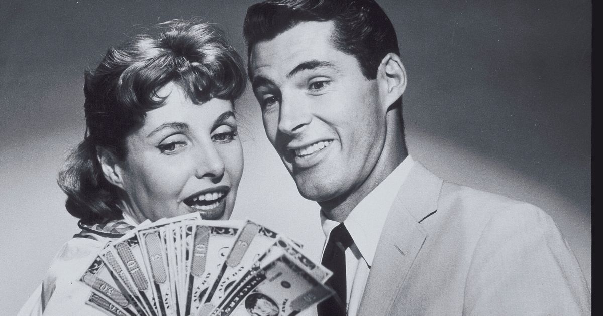 10 Money Red Flags To Look Out For In A Potential Partner