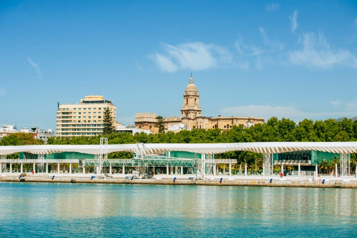 Vistas de Málaga desde el Muelle Uno.