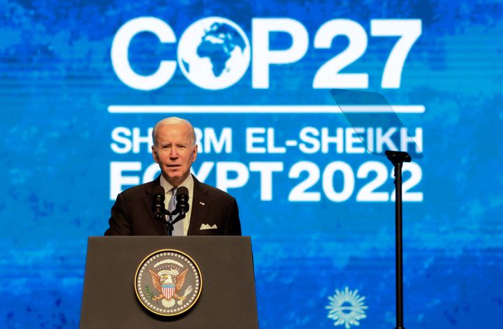 Ο Πρόεδρος των ΗΠΑ, Τζο Μπάιντεν εκφωνεί ομιλία στη σύνοδο κορυφής του COP27 για το κλίμα, στο Σαρμ ελ Σέιχ της Αιγύπτου, 11 Νοεμβρίου 2022.