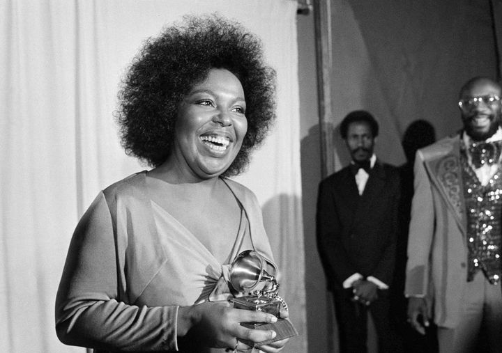 「やさしく歌って」でグラミー賞を受賞したロバータ・フラックさん（1974年3月4日）
