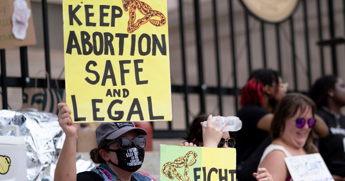 Judge Overturns Georgia's 6-Week Abortion Ban