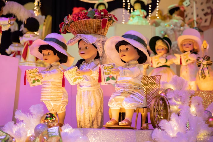 Disneyland's 'It's A Small World' Ride Now Includes Dolls In Wheelchairs 2 The new dolls, one of which appears on the right, have drawn praise from disability inclusion advocates.