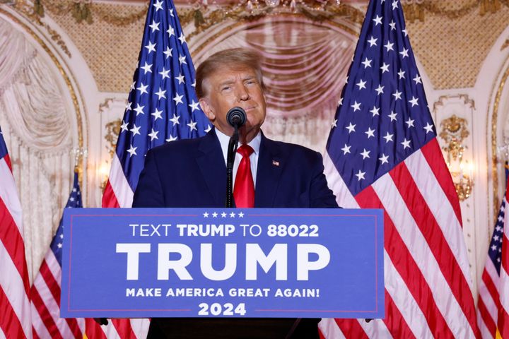 Donald Trump announces that he will once again run for US president in the 2024 US presidential election.