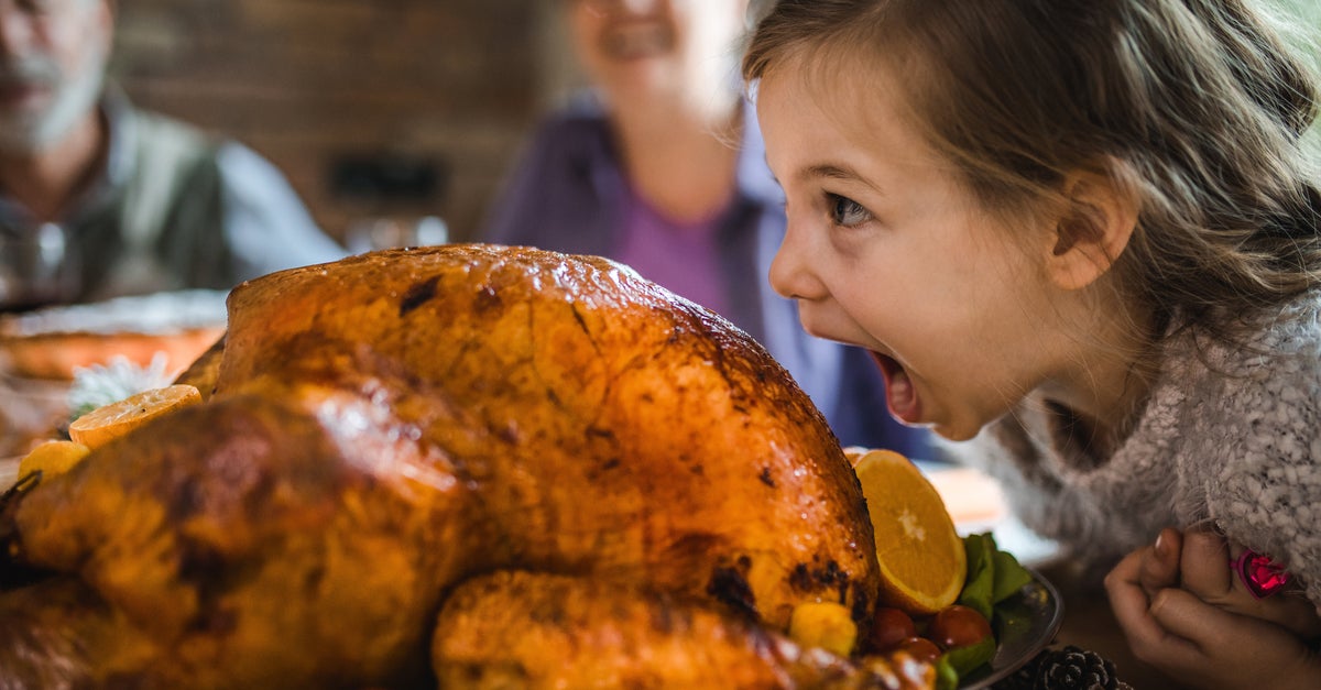 The Rudest Things You Can Do During Thanksgiving Dinner