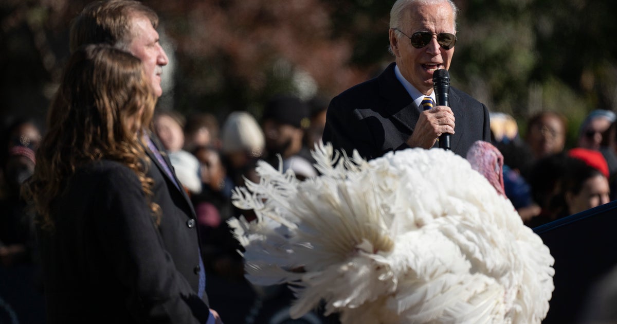Biden Pardons Turkeys Chocolate And Chip At White House - Vimarsana News