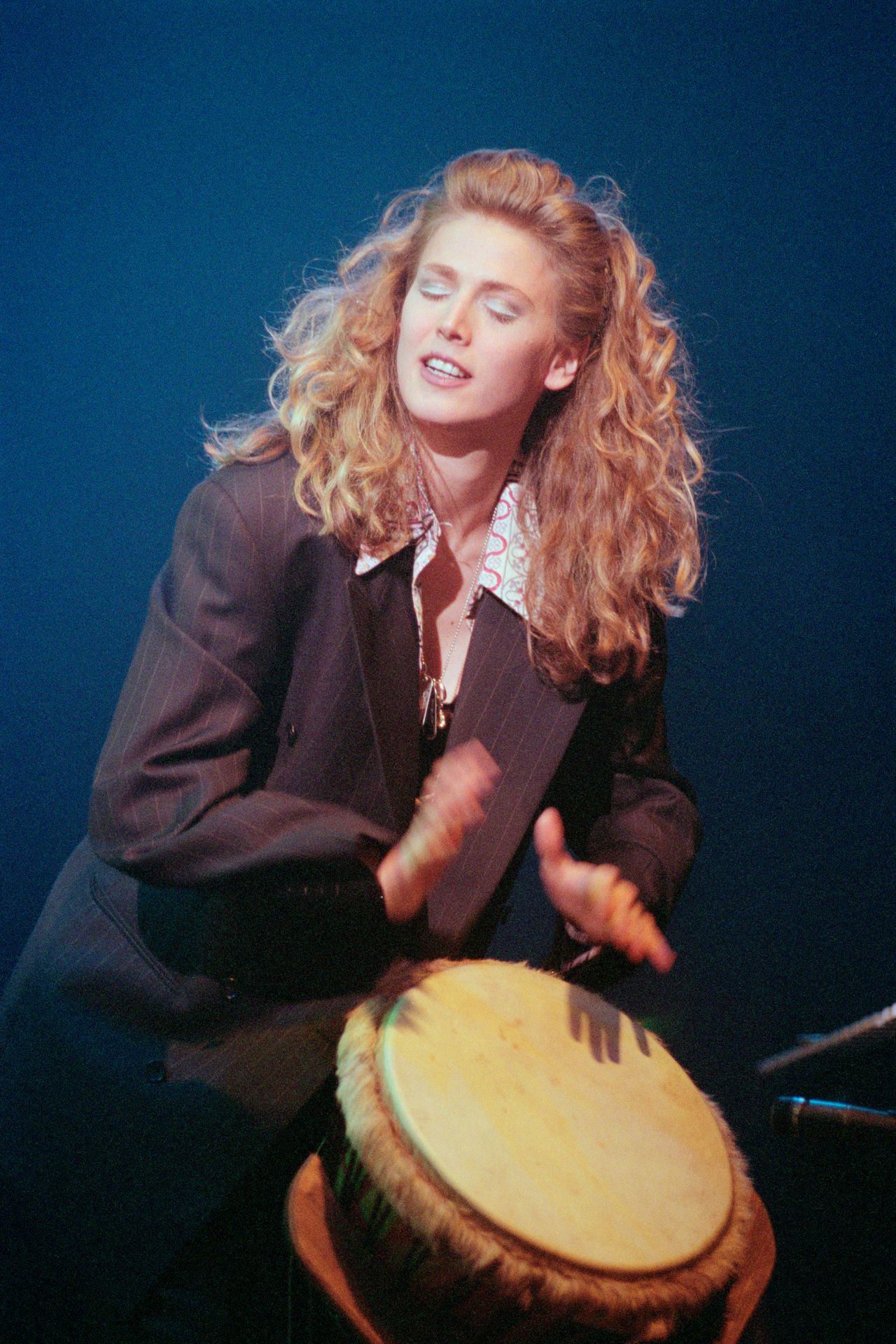 Hawkins performs live onstage in London in June 1995.