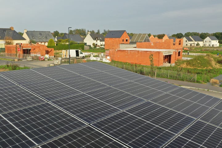 Paneles solares en Francia en una imagen de archivo.