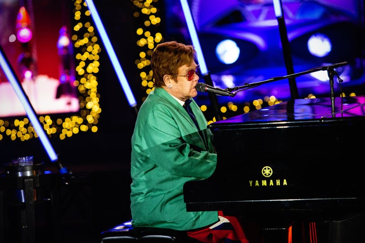 Elton John Stops Traffic on Fifth Avenue