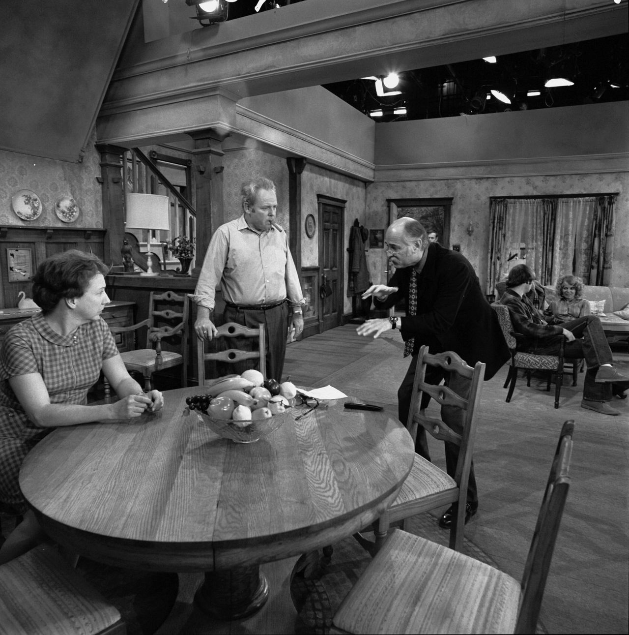 Lear (right) speaks with Jean Stapleton and Carroll O'Connor on the set of "All in the Family" on Dec. 22, 1970.